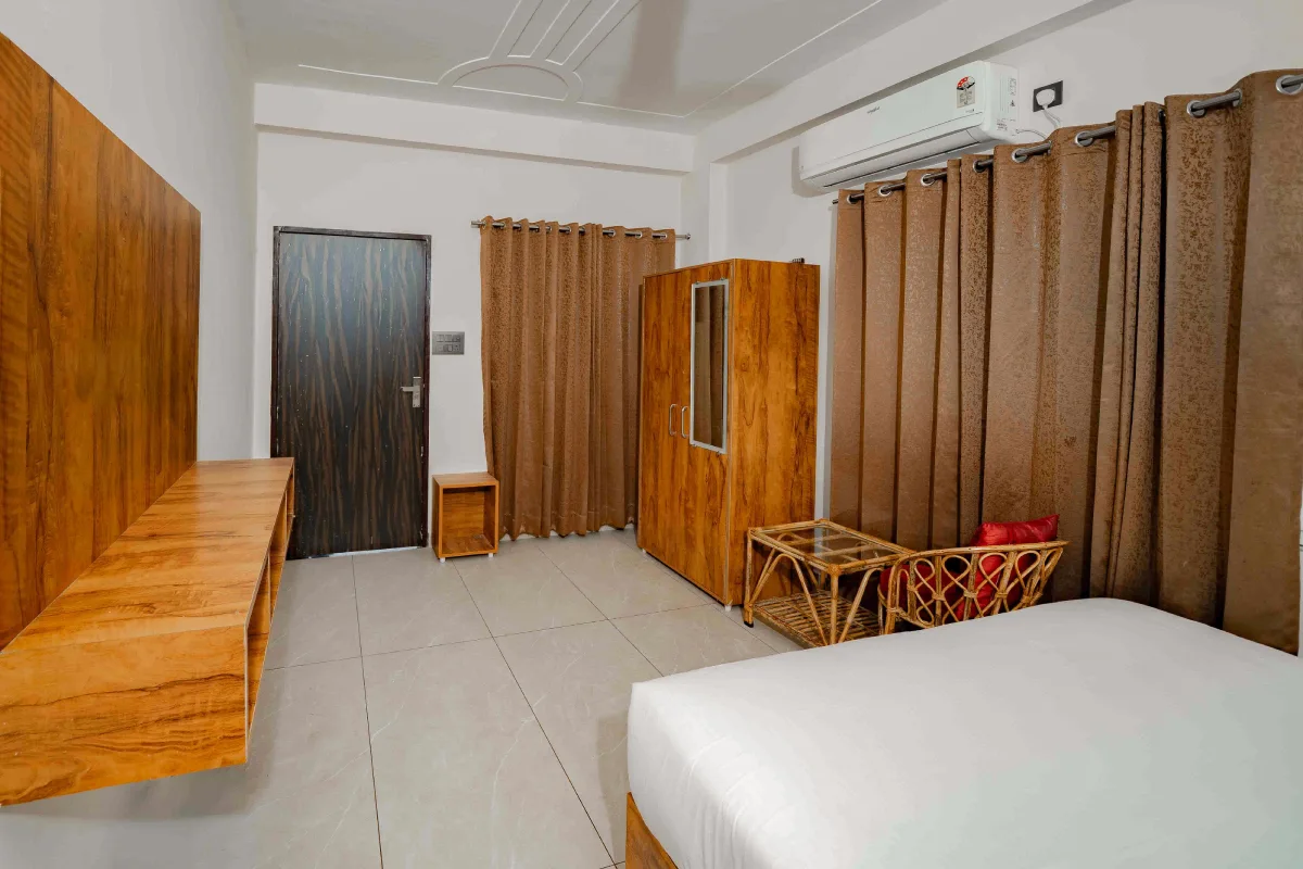 Yoga School In RIshikesh