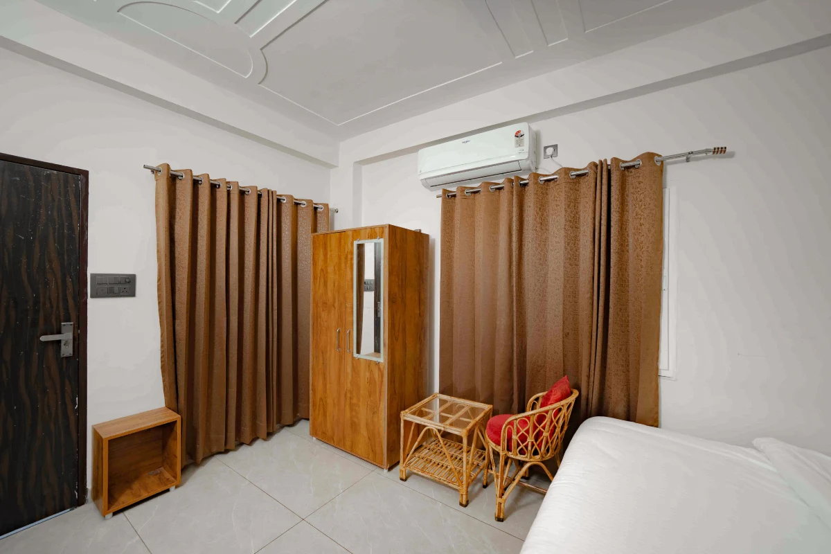 Yoga School In RIshikesh