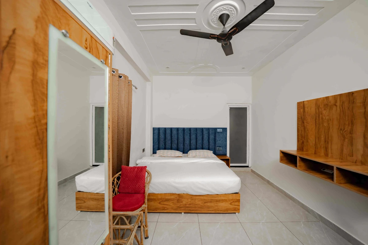 Yoga School In RIshikesh