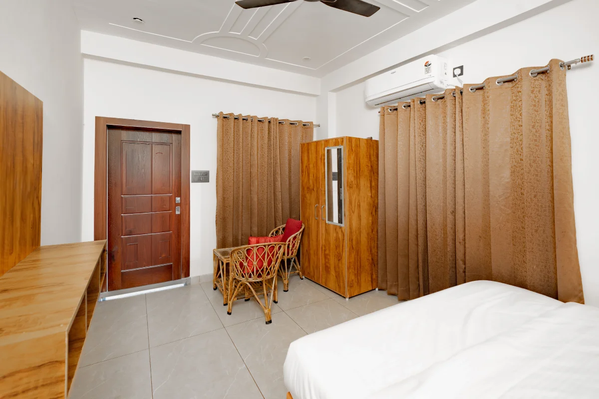 Yoga School In RIshikesh