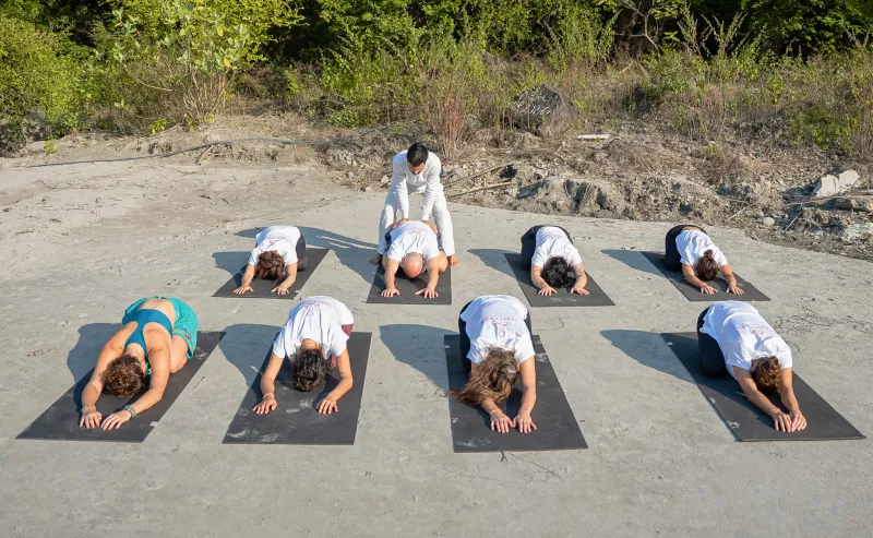 200 hour yoga teacher training in rishikesh